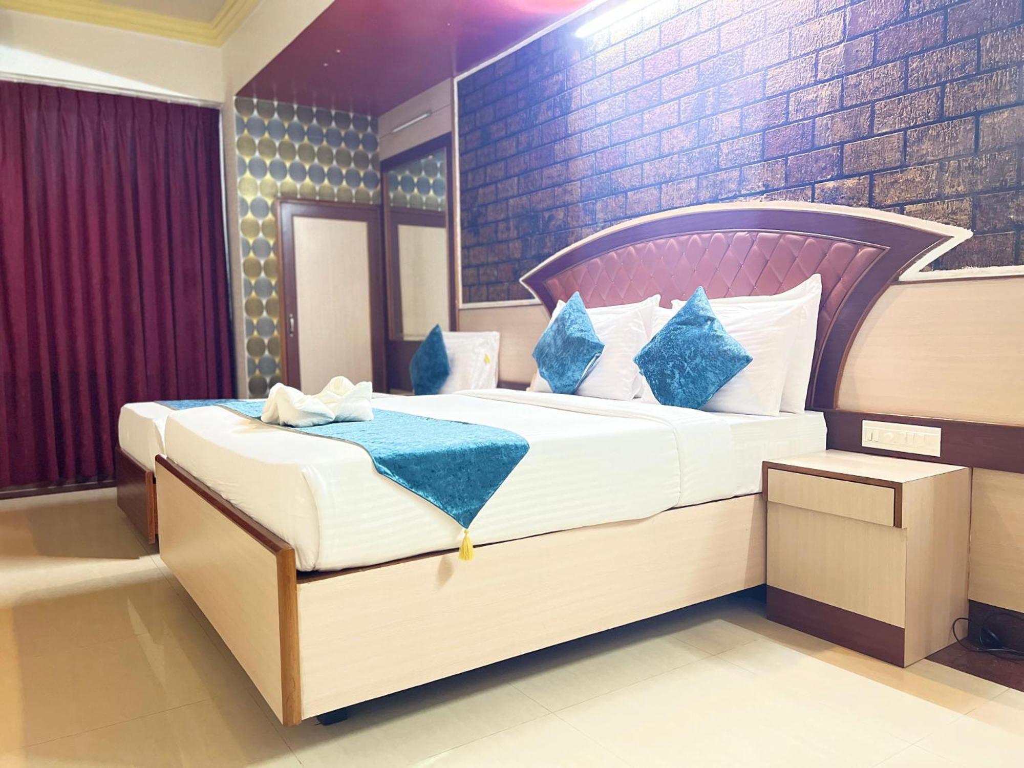 The Grand Krishna Rooms Bangalore Extérieur photo