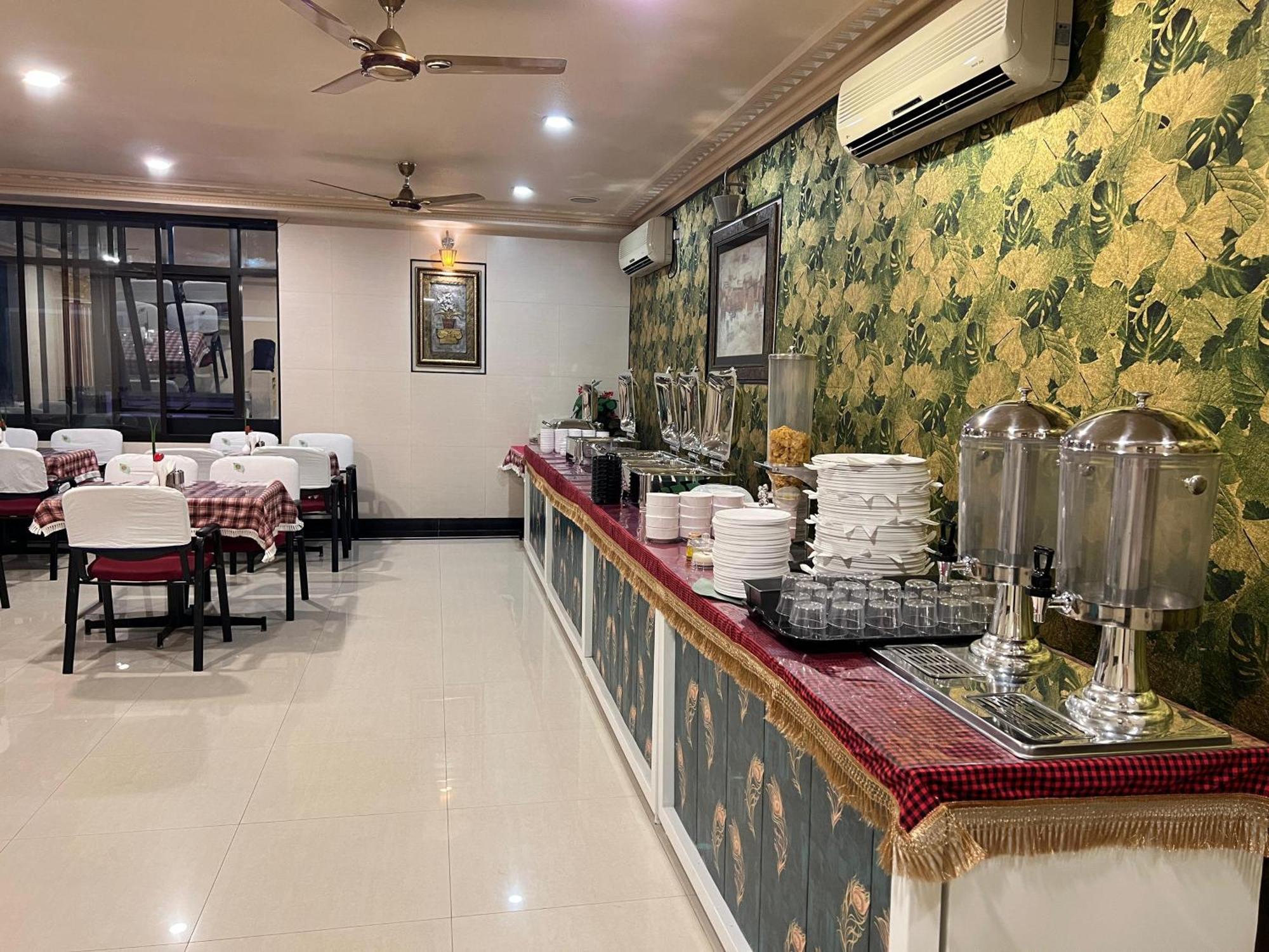 The Grand Krishna Rooms Bangalore Extérieur photo