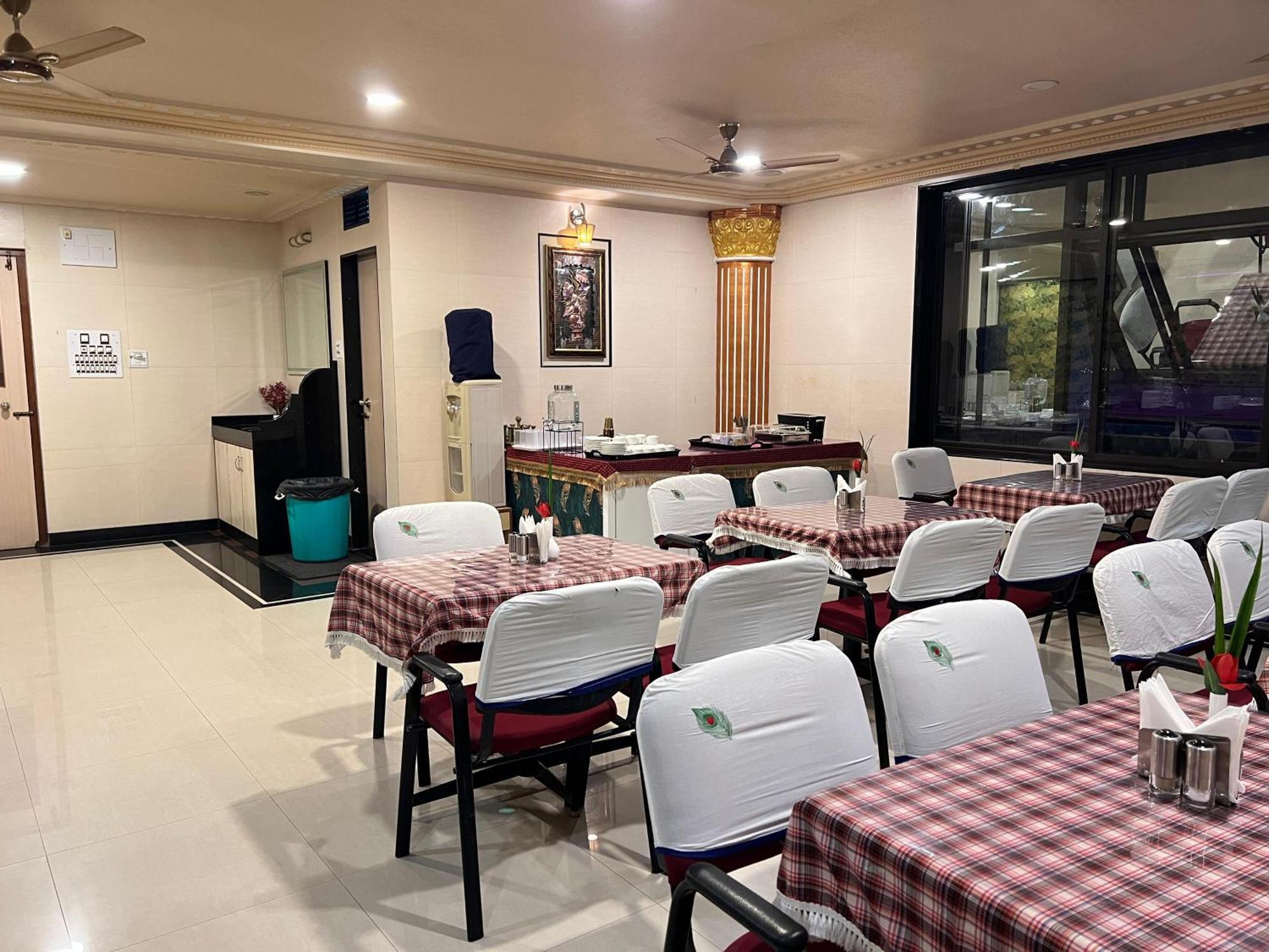 The Grand Krishna Rooms Bangalore Extérieur photo