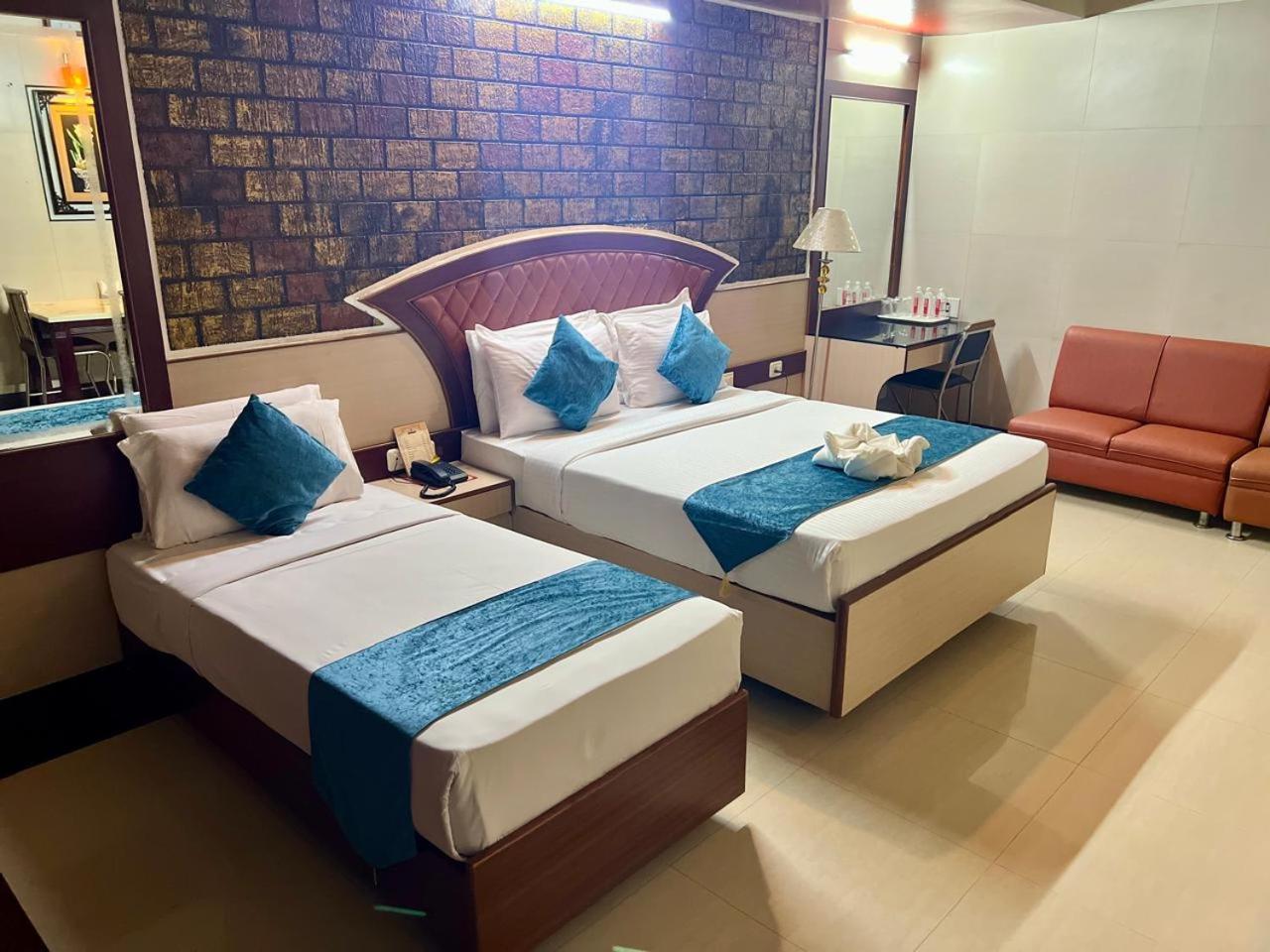 The Grand Krishna Rooms Bangalore Extérieur photo