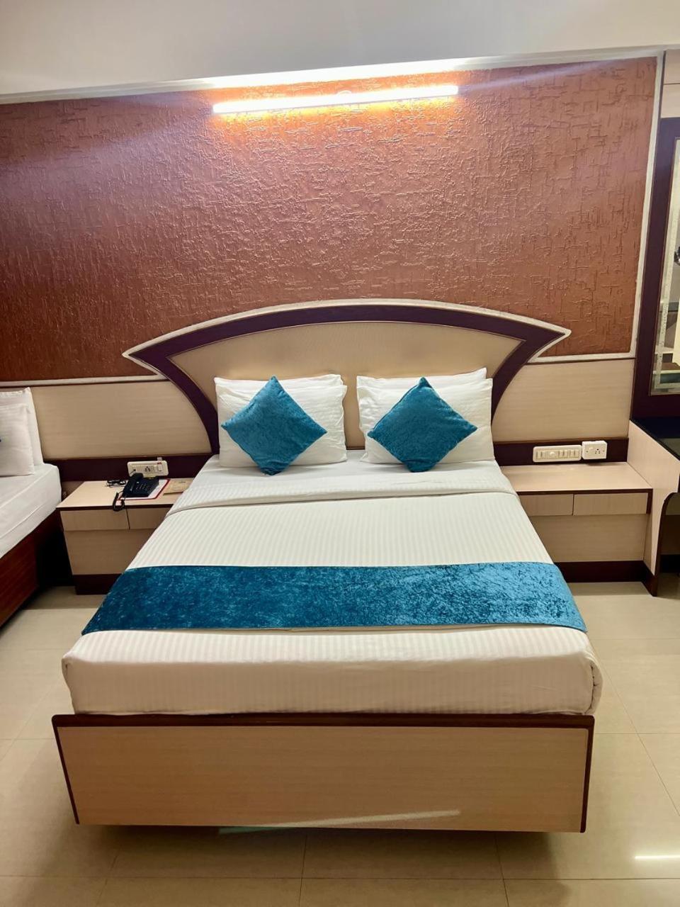 The Grand Krishna Rooms Bangalore Extérieur photo